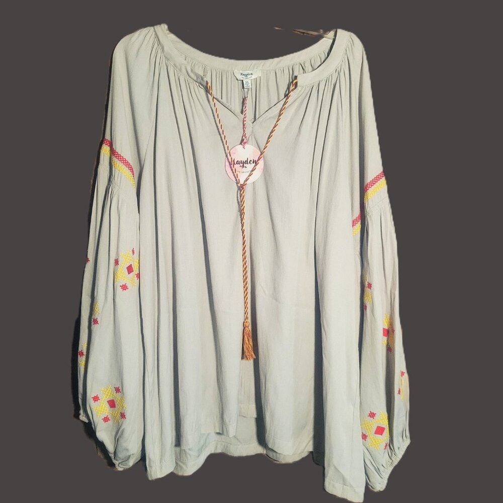 NWT! Hayden Light "Greige" Embroidered Peasant Boho Top Billowed Sleeve - Sz 2X - Picture 1 of 13